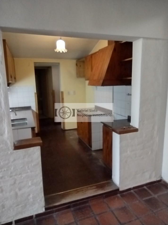 Venta Casa Hermosa en Villa Nueva Gllen 3dorm 2 Bñ Cochera Pasante Techada 4