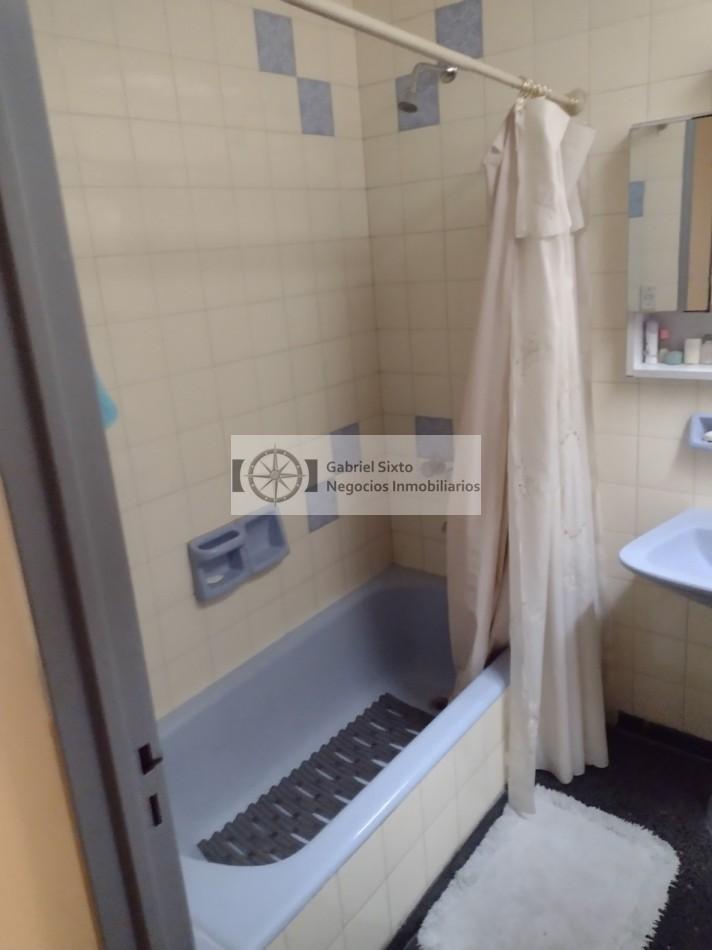 Venta Casa Esquina 6° Secc. Paso de Los Andes Esq. Fader Ciudad Mendoza 4
