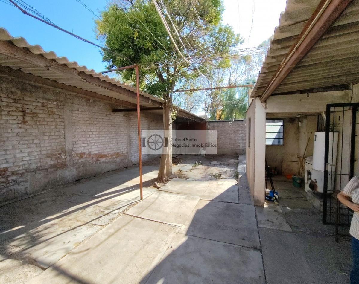 Venta Casa Esquina B° Supe (Sunchales Oeste y Chaco) 3 Dorm Cochera Muy Amplia 3