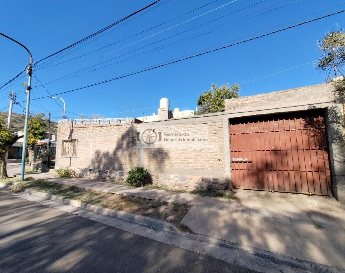 Venta Casa Esquina B° Supe (Sunchales Oeste y Chaco) 3 Dorm Cochera Muy Amplia 5