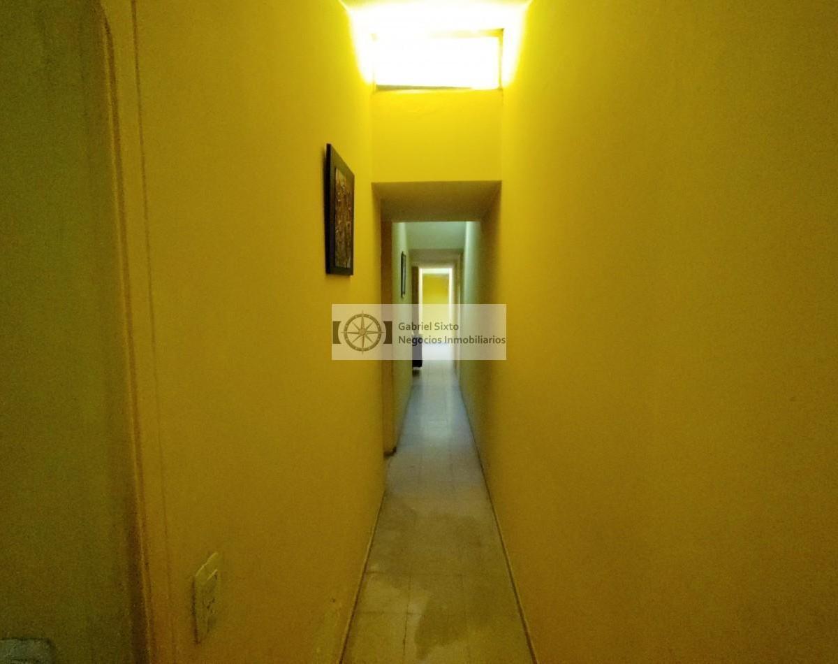 Venta Casa Las Catitas Calle Principal E Civit a m de Policia 3 Dorm. 2 Bñ, Local Cocheras 2