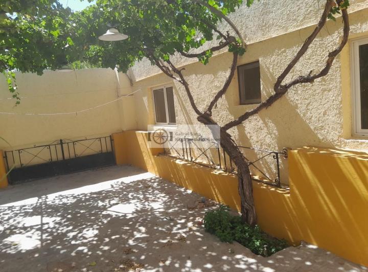 ALQUILER CASA EN COMPLEJO PRIVADO (VILLA EUGENIA Bermejo) 2 dorm. cochera doble, acceso por control  4