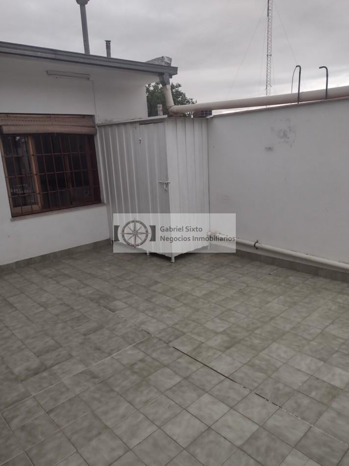 VENTA PROPIEDAD GUAYMALLEN CON 2 LOCALES Y 2 DEPTOS. COMPLEJO COMPLETO