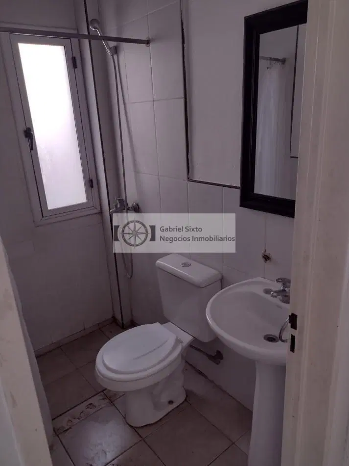 VENTA DEPTO CALLE SALTA 1 DORM (actualmente alquilado) entres San Luis y Entre Rios. 2