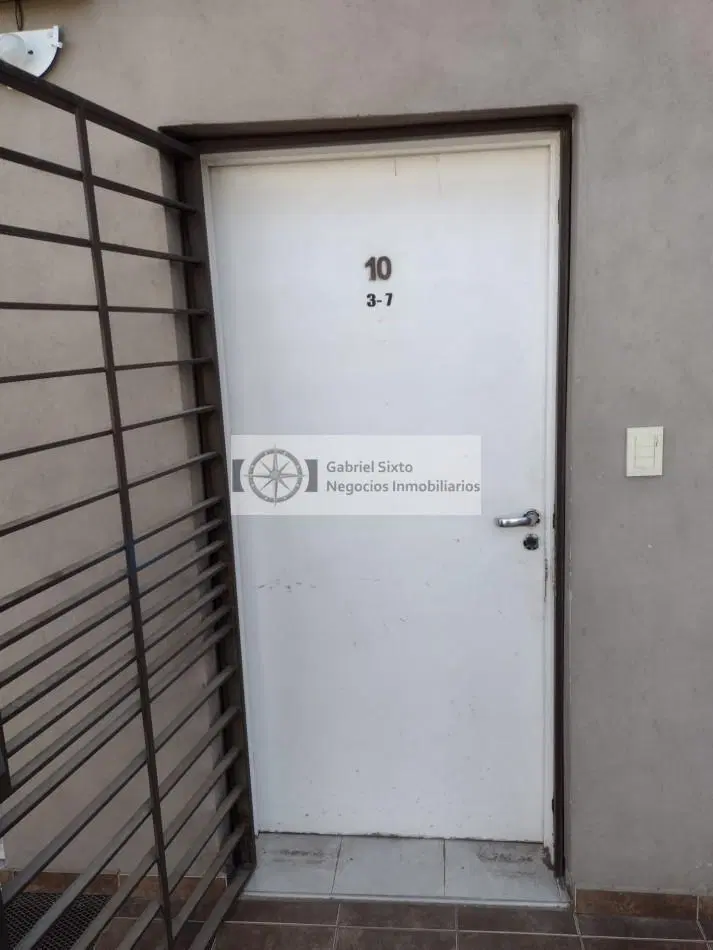 VENTA DEPTO CALLE SALTA 1 DORM (actualmente alquilado) entres San Luis y Entre Rios. 3