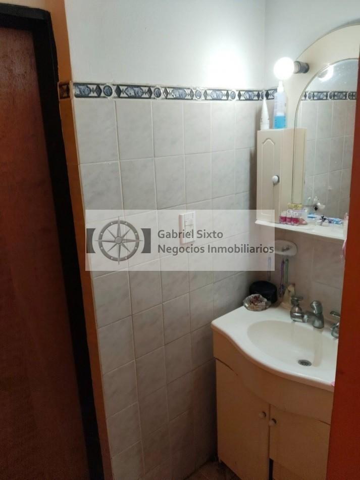 Foto de VENTA CASA B° 12 DE JUNIO NORTE LAS HERAS 2 DORM, COCHERA PASANTE, imagen 4
