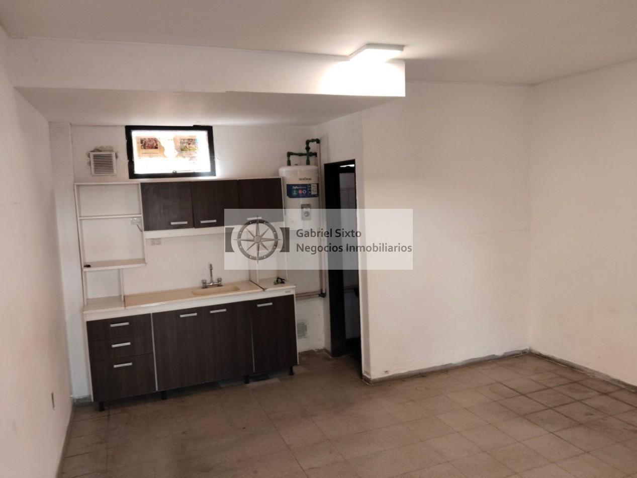 Foto de VENTA LOCAL COMERCIAL SOBRE CALLE SALTA A MTS DE BUENOS AIRES, CIUDAD, imagen 1