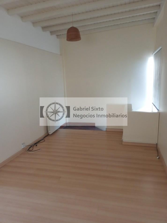 Foto de VENTA DEPTOS EN GODOY CRUZ, 1 Y 2 PISO COMPLETOS, ESQUINA SAN MARTIN Y, imagen 4