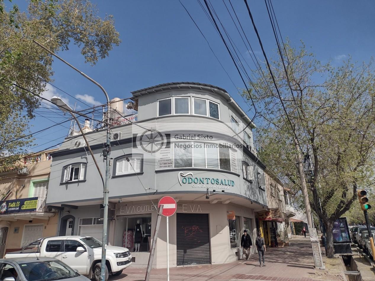 Foto de VENTA DEPTOS EN GODOY CRUZ, 1 Y 2 PISO COMPLETOS, ESQUINA SAN MARTIN Y, imagen 3