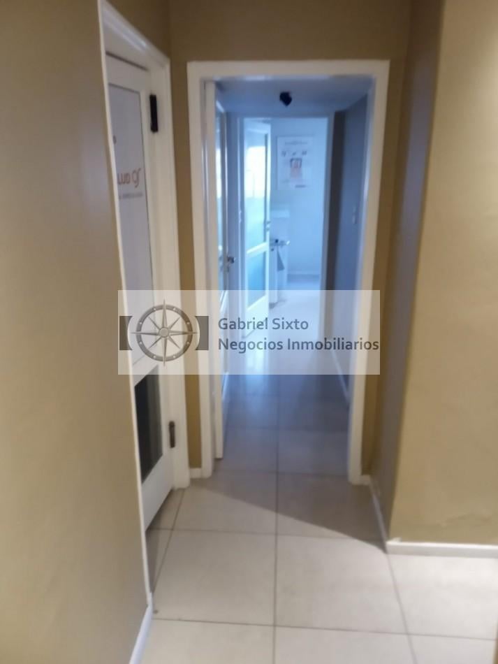 Foto de VENTA DEPTOS EN GODOY CRUZ, 1 Y 2 PISO COMPLETOS, ESQUINA SAN MARTIN Y, imagen 1