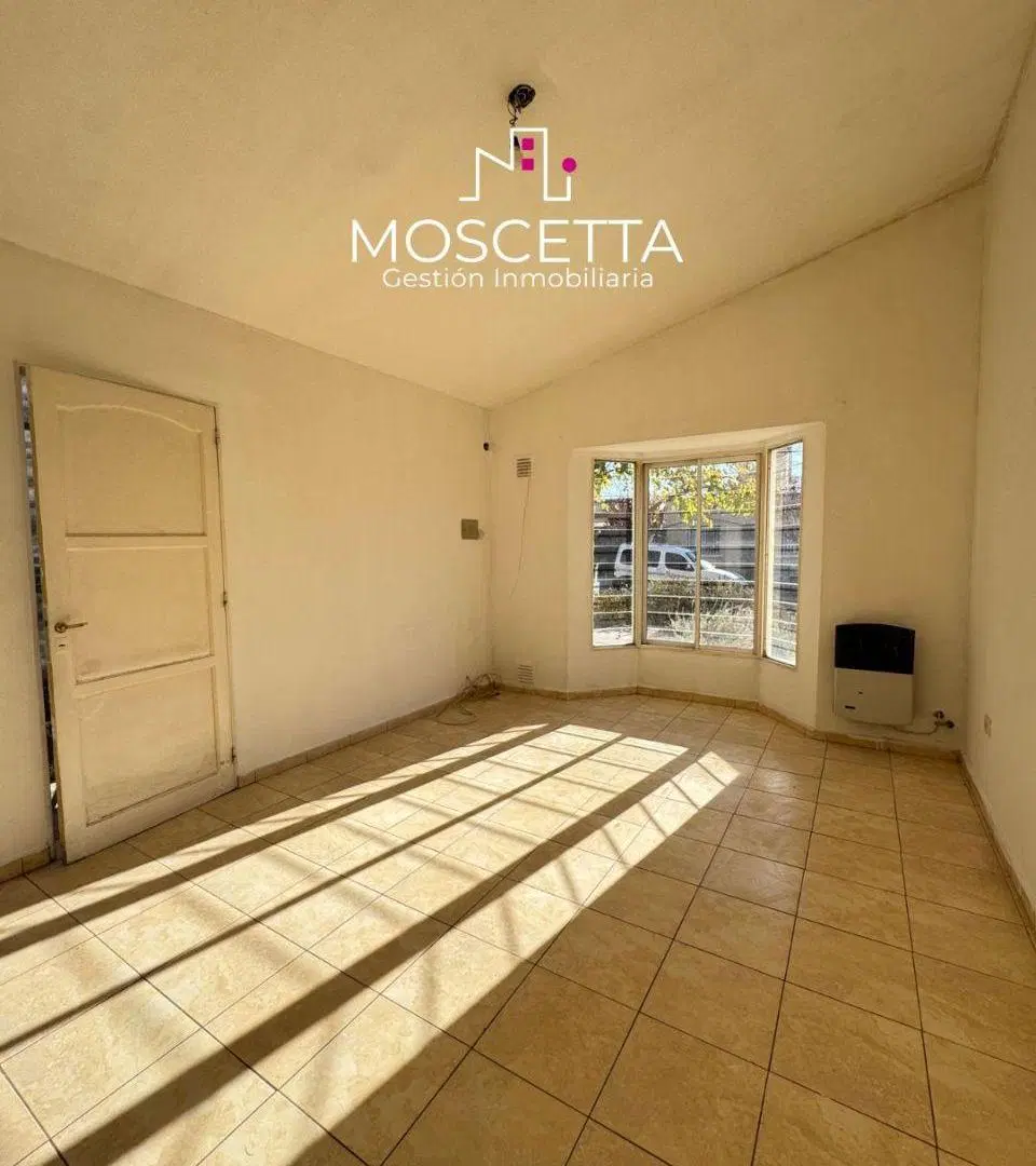 Casa de con 2 dormitorios en alquiler en San Martín 3
