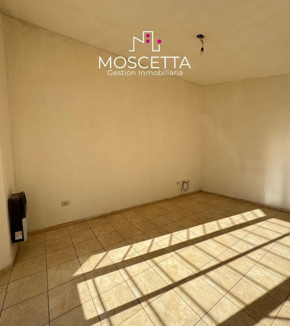 Casa de con 2 dormitorios en alquiler en San Martín 2