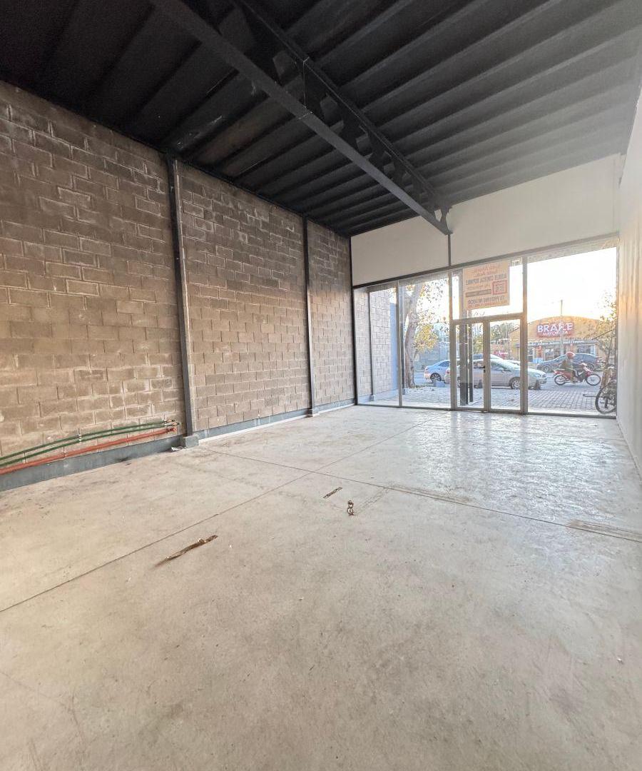 Foto de Local de 60 m² en alquiler en San Martín, imagen 4