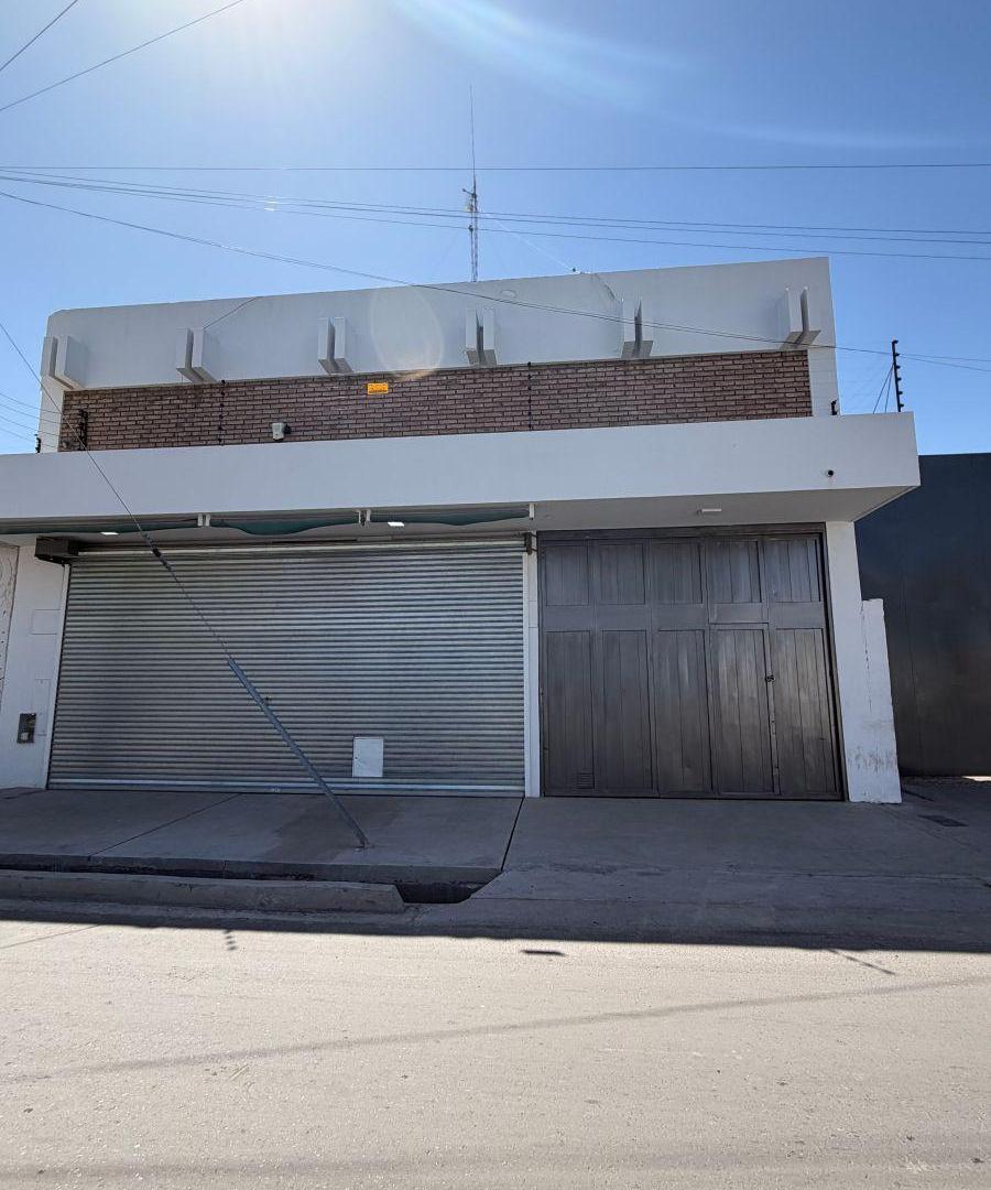 Foto de Depósito + Local comercial de 1400 m² en alquiler en San Martín, imagen 1