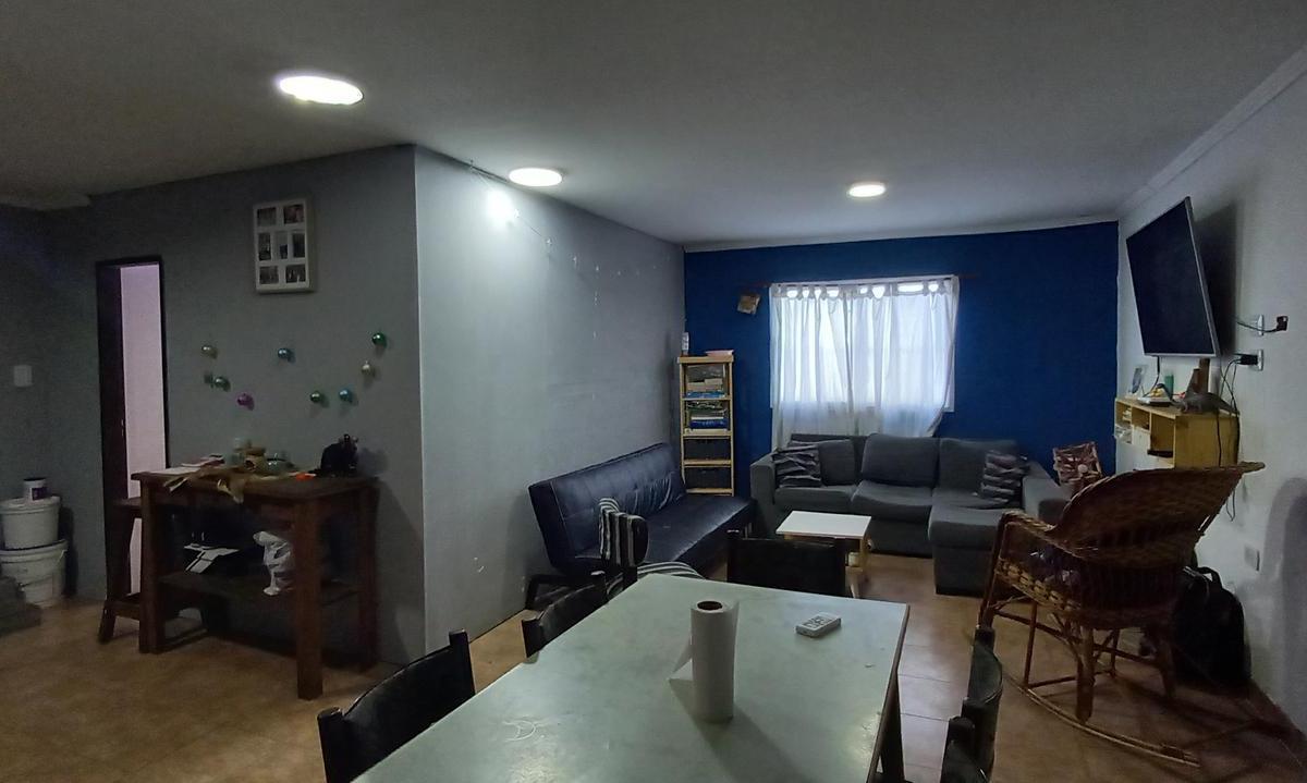 Casa en Venta en Los Hornos 4