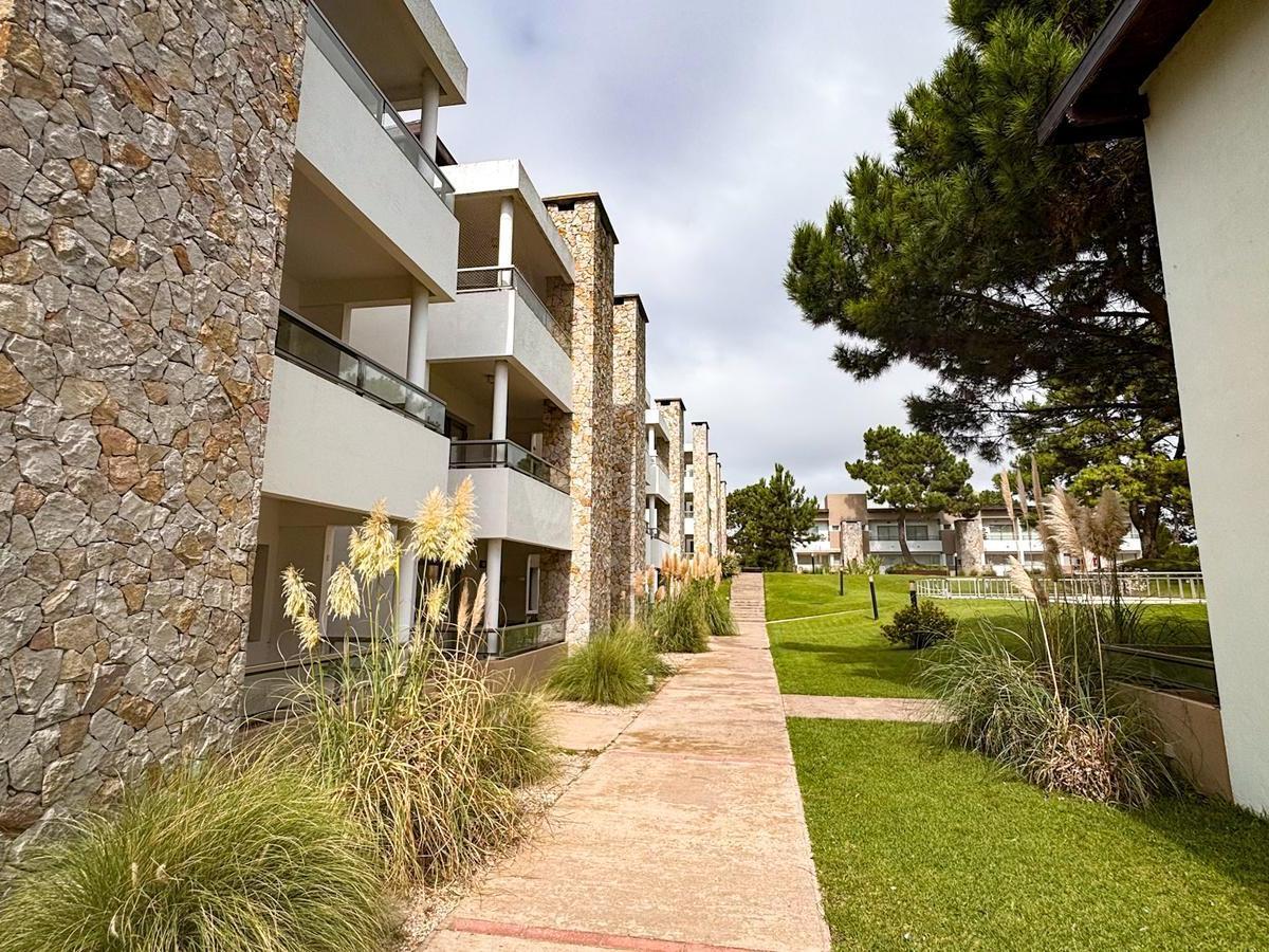 Departamento 1 Dormitorio en Complejo Privado, Las Gaviotas 2