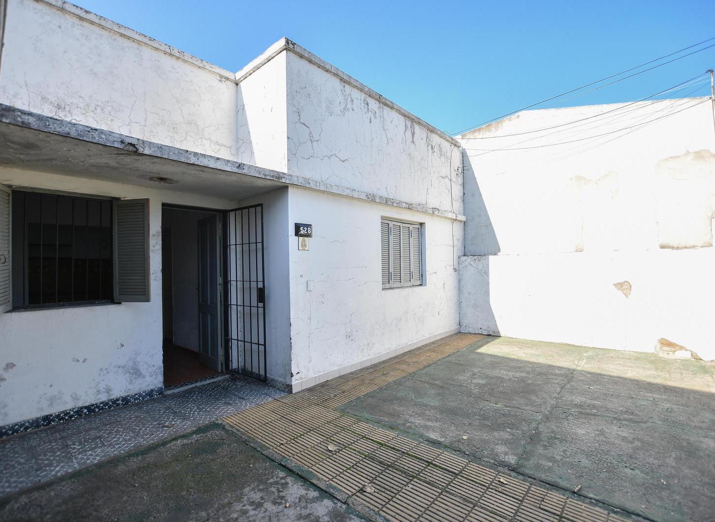 Casa en bloque en venta -La Plata