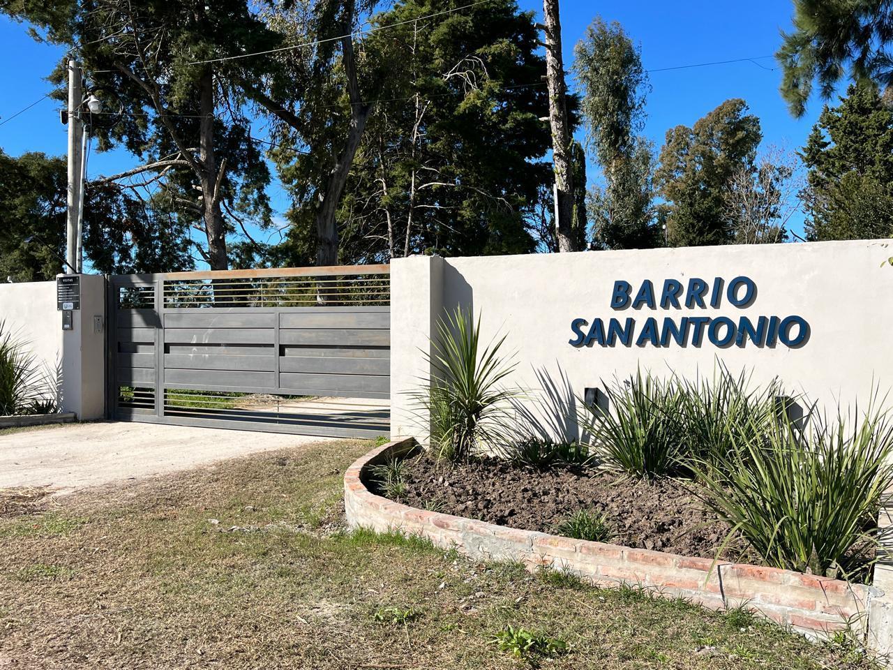 Terreno en venta en barrio cerrado San Antonio
