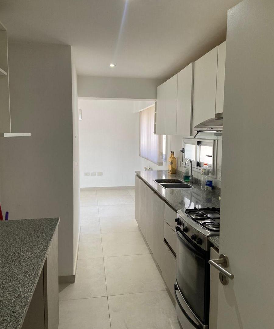 Foto de VENTA DEPARTAMENTO TIPO DUPLEX- TERRAZA PRIVADA-BERUTI Y, imagen 4