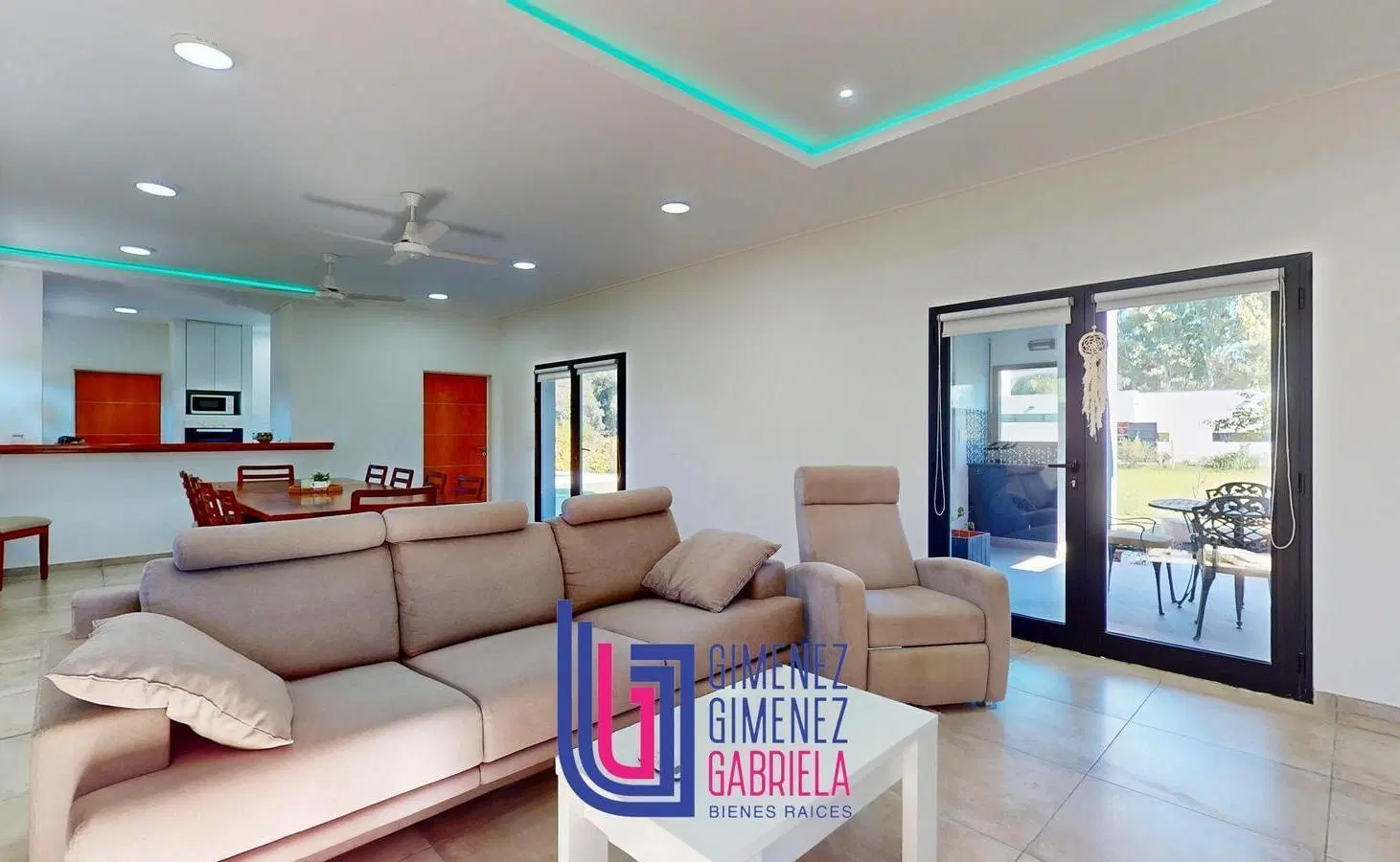 Casa 2 dormitorios con pileta en Barrio Cerrado Las Carquejas 5