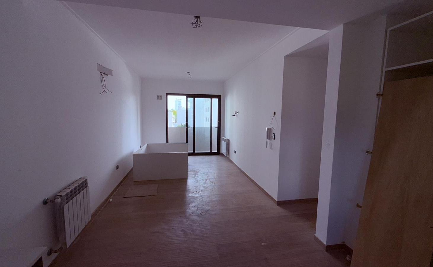 Departamento en La Plata semipiso de 2 dormitorios y 2 baños