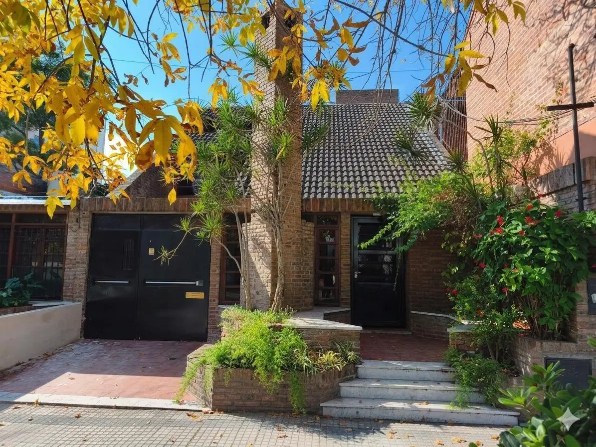 Casa en venta - La Plata 4