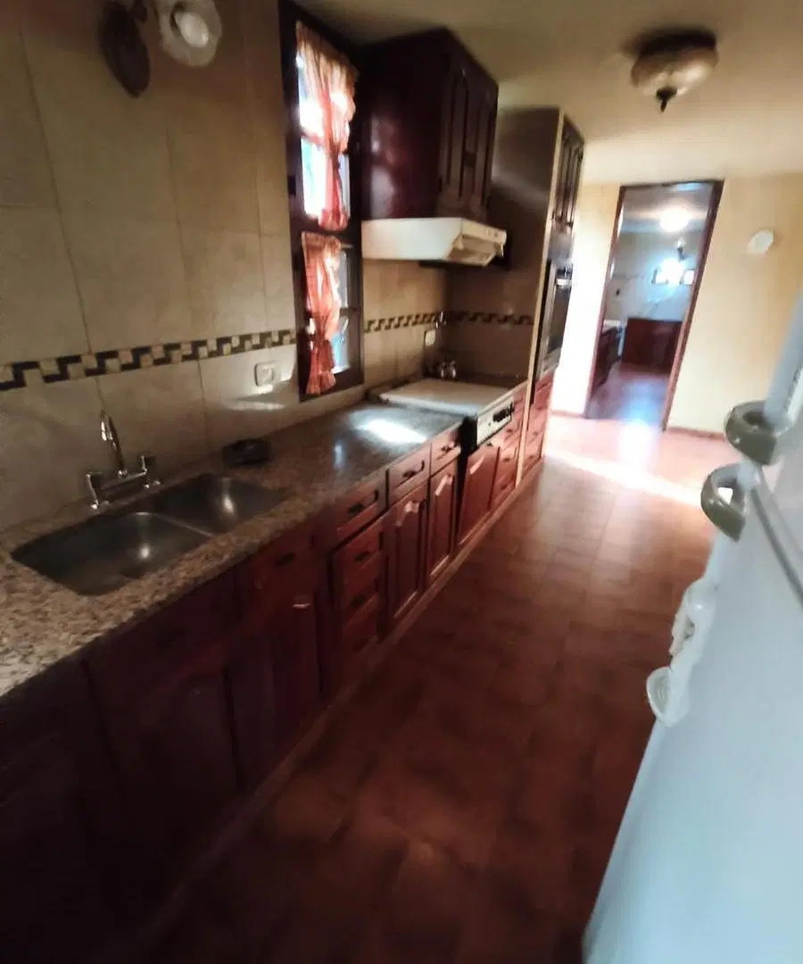 Casa en venta - La Plata 3
