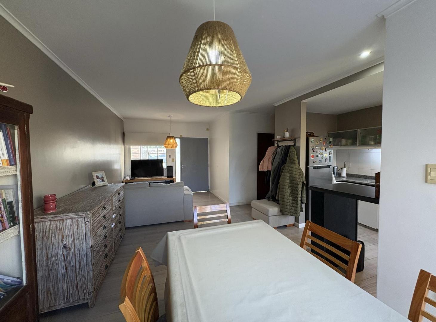 Casa de tres dormitorios en venta Gonnet - Villa Castells