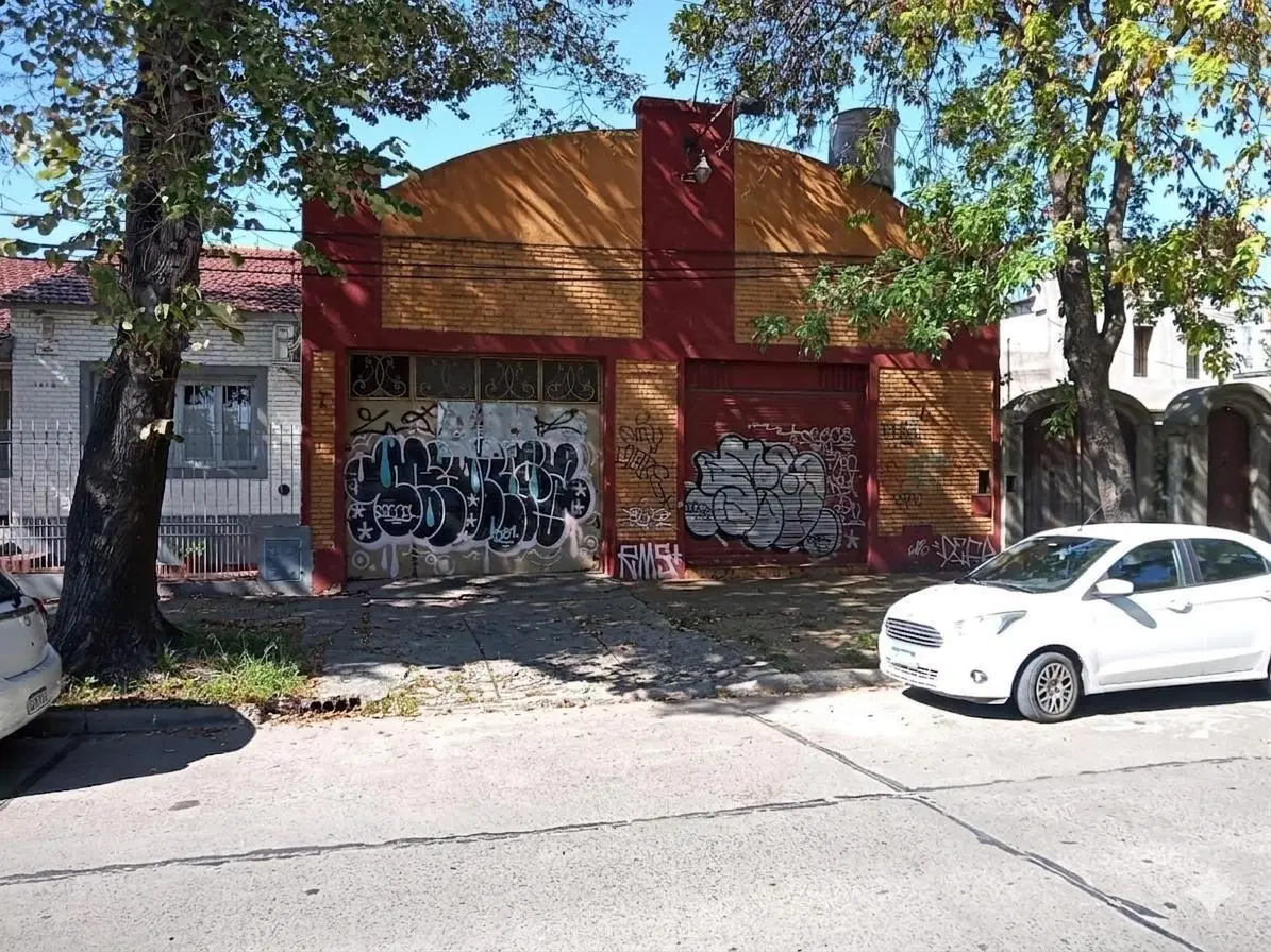 Galpón en venta - La Plata 8