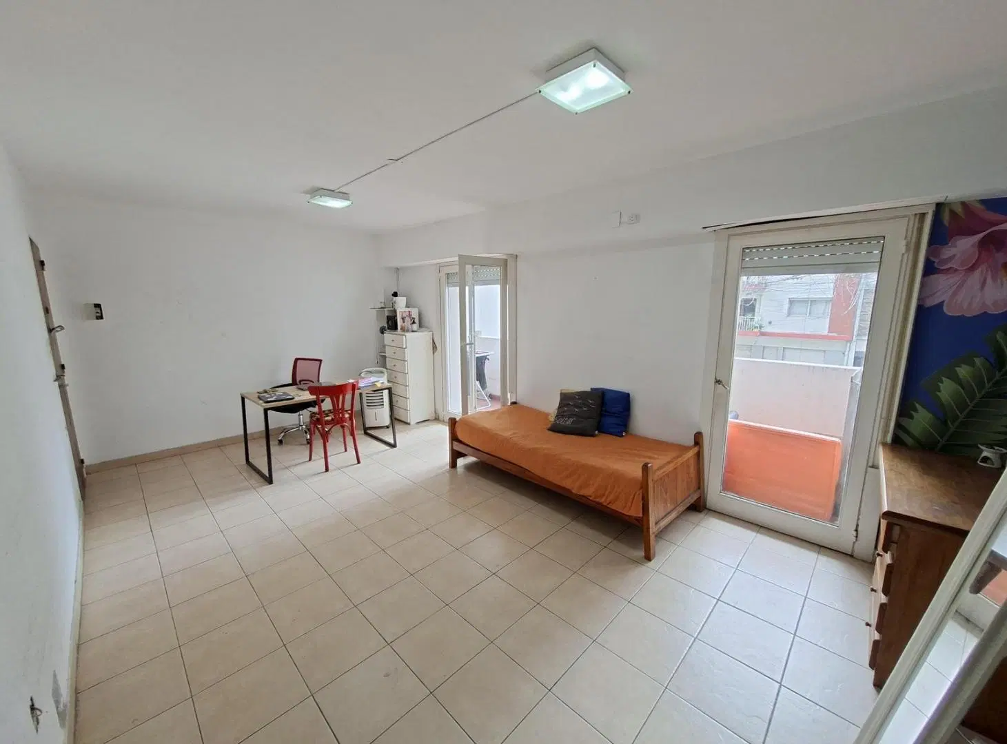 Departamento de dos dormitorios con balcón 1