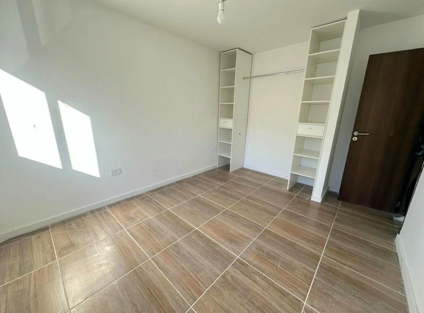 Dúplex de dos dormitorios en Gonnet 4