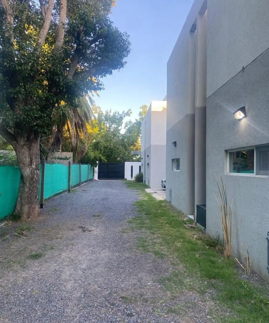 Casa en Venta en City Bell 2