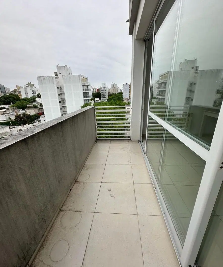Departamento en alquiler 1 dorm con balcón al frente 5