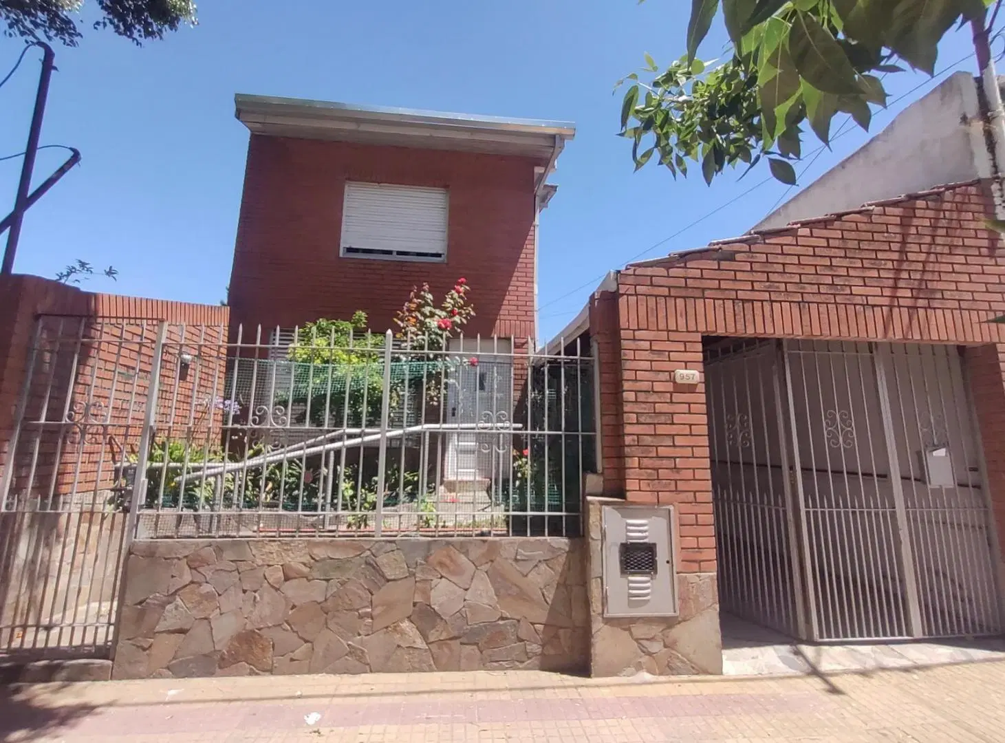 Casa en venta en Tolosa con patio y cochera 4