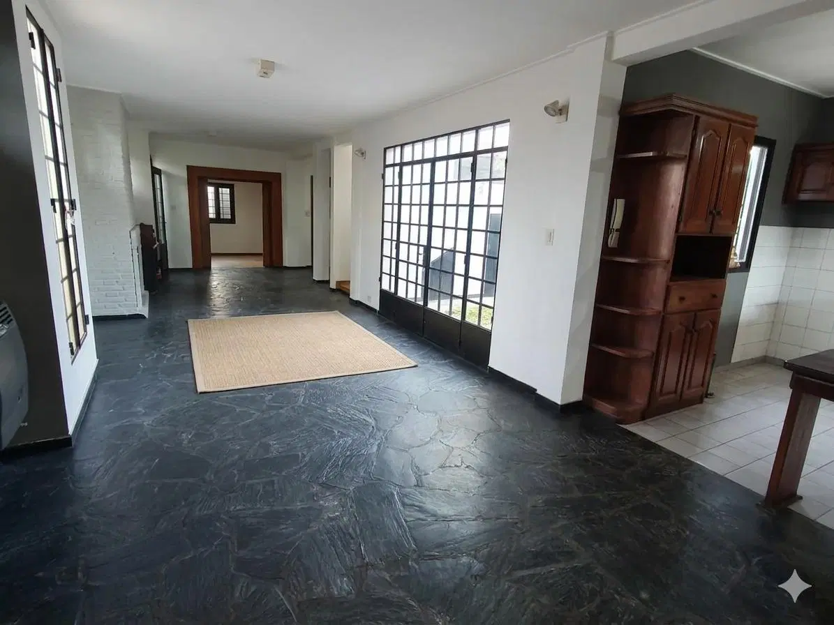 Casa en alquiler - La Plata 4