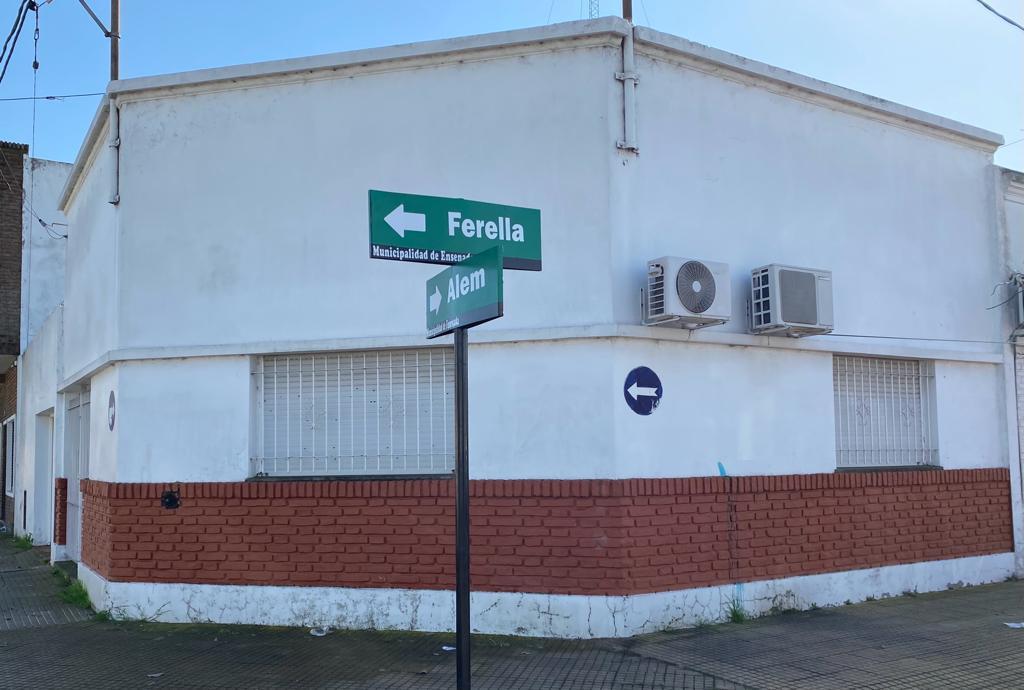 ESQUINA en Venta en Ensenada
