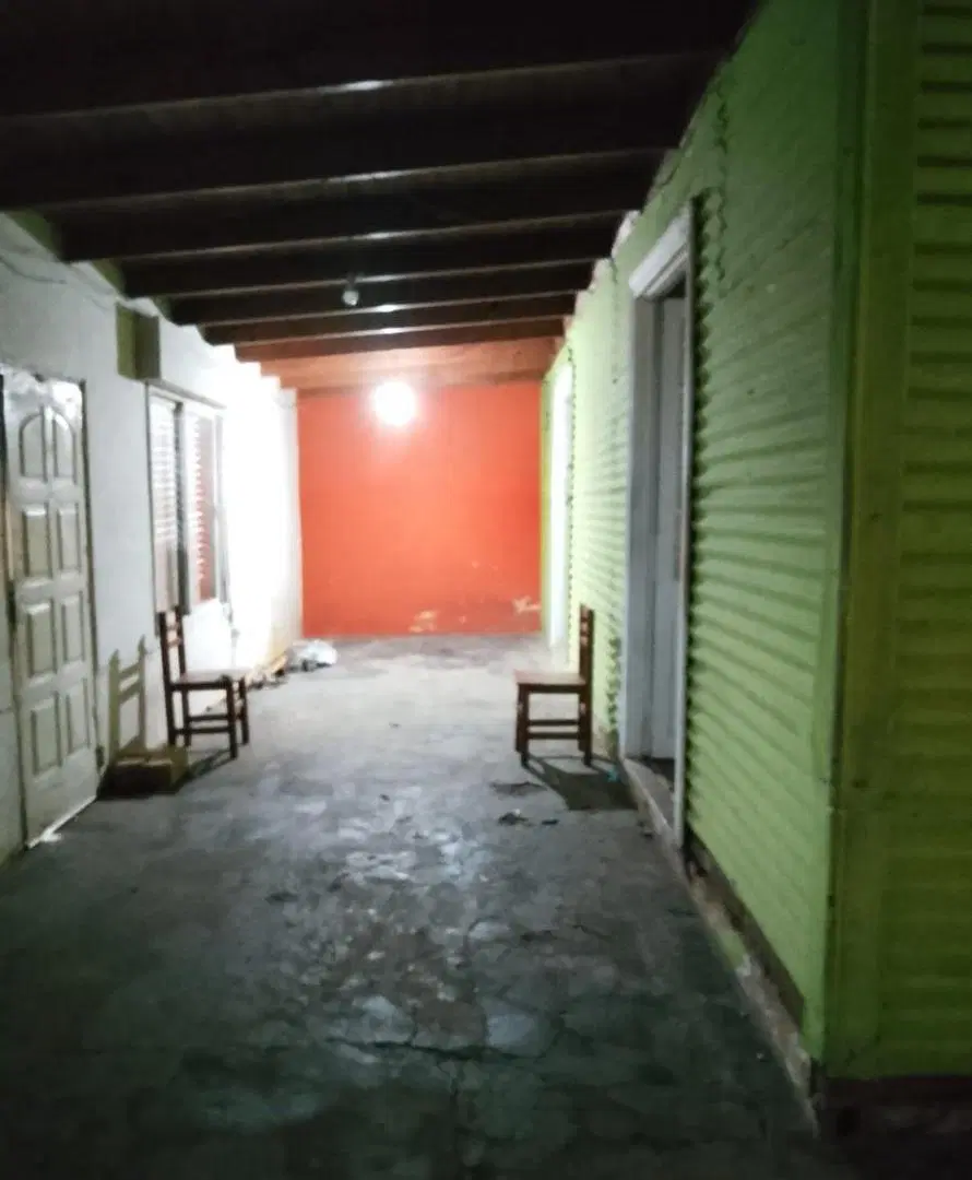 lote con casa a reciclar 2