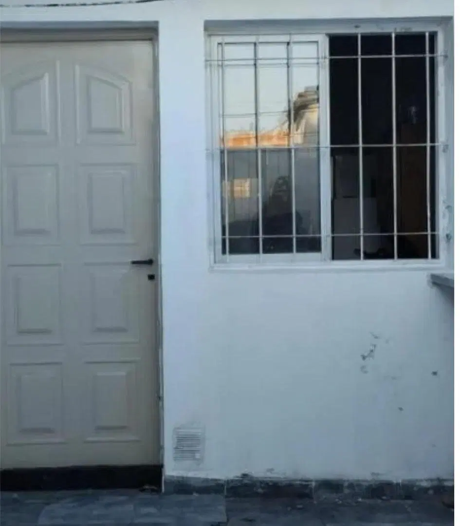 Bloque de 4 departamentos en venta. 2