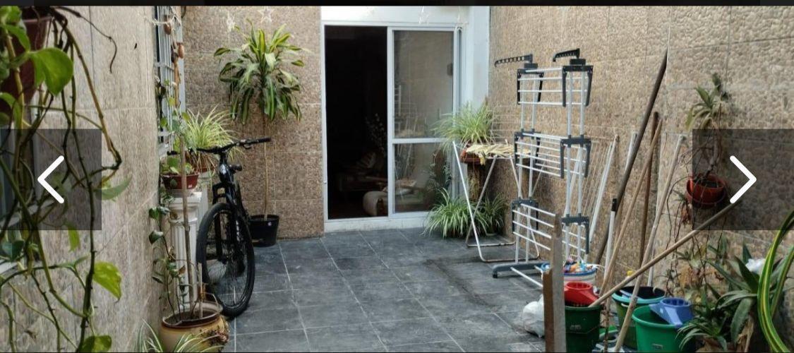 Bloque de 4 departamentos en venta.