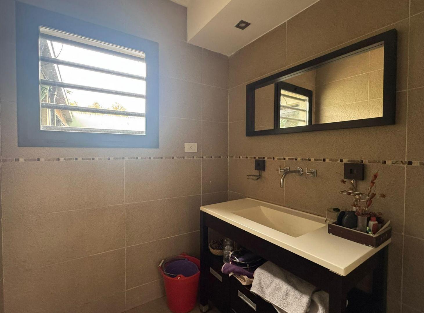 CASA EN VENTA EN CAMPAMENTO