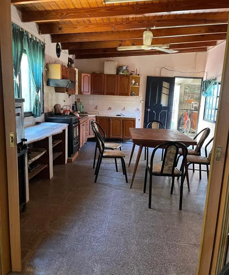 CASA CON LOTE SALIDA A ARROYO DOÑA FLORA 5