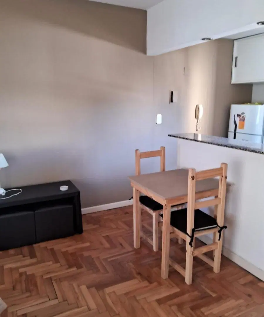 DEPARTAMENTO MONOAMBIENTE-ALMAGRO-ALQUILER TEMPORAL 2