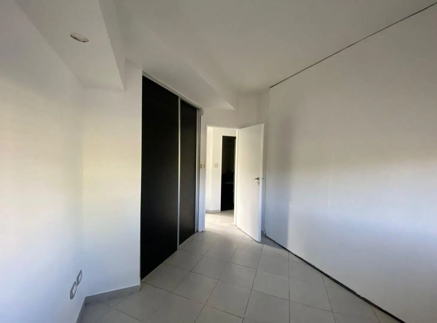 Departamento MONOAMBIENTE AMPLIO DIVIDIDO CON HABITACION 3