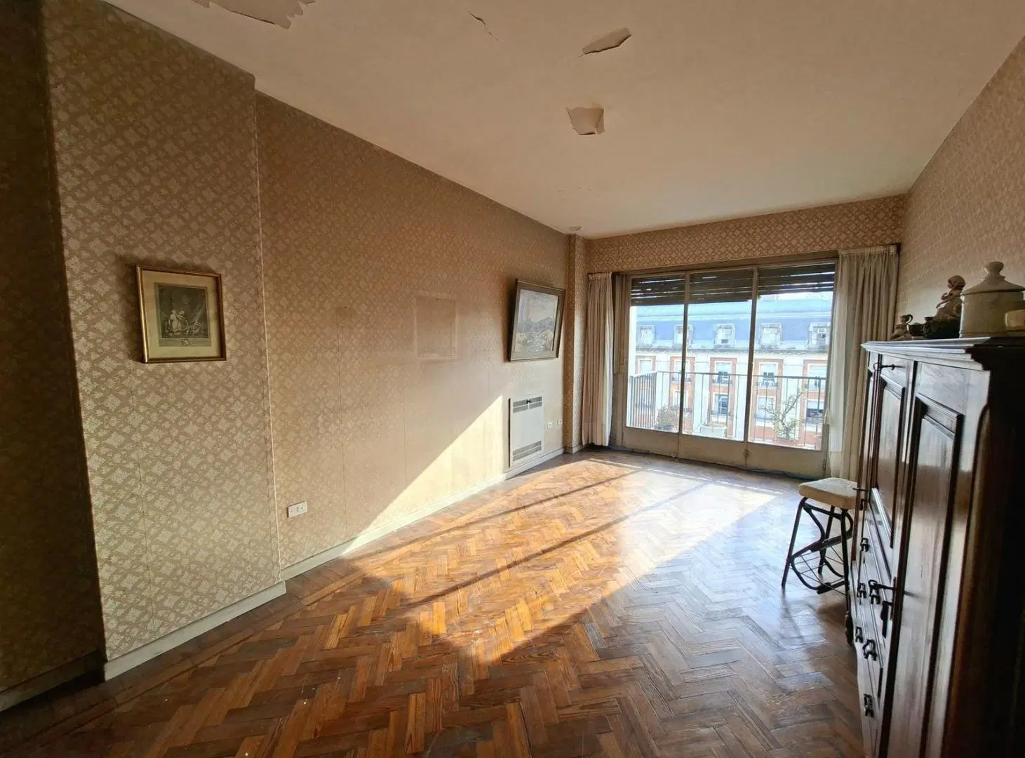 Departamento en venta de tres dormitorios con balcón 4