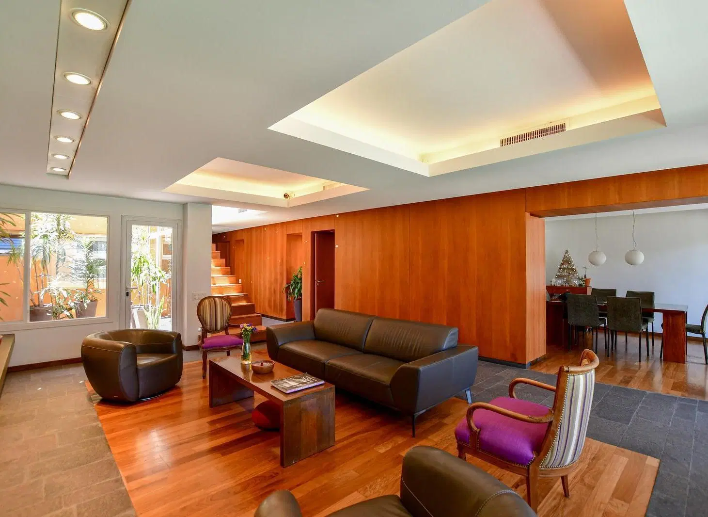Casa de 4 dormitorios y estudio en Venta en La Plata 5