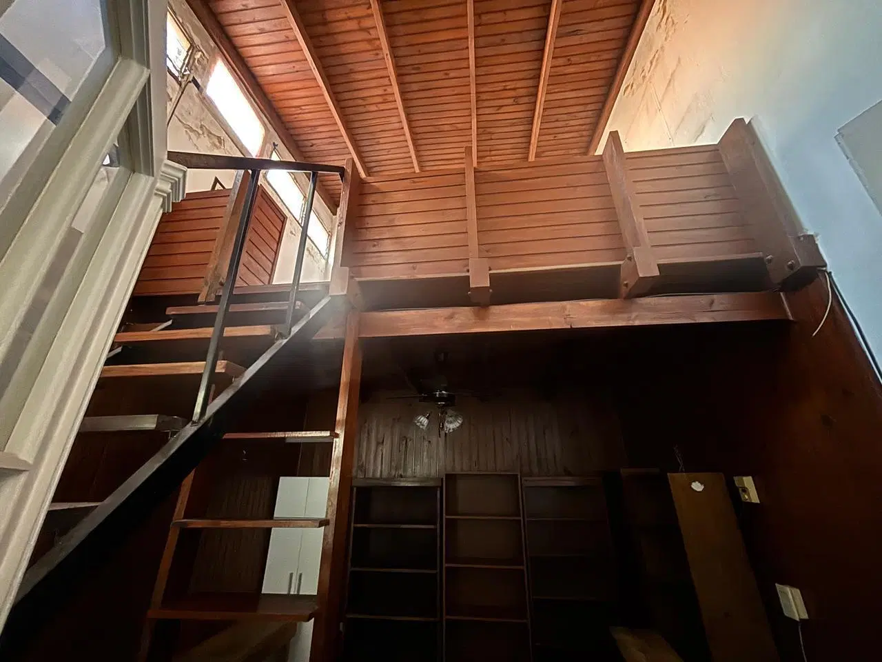 Casa con fin comercial 8