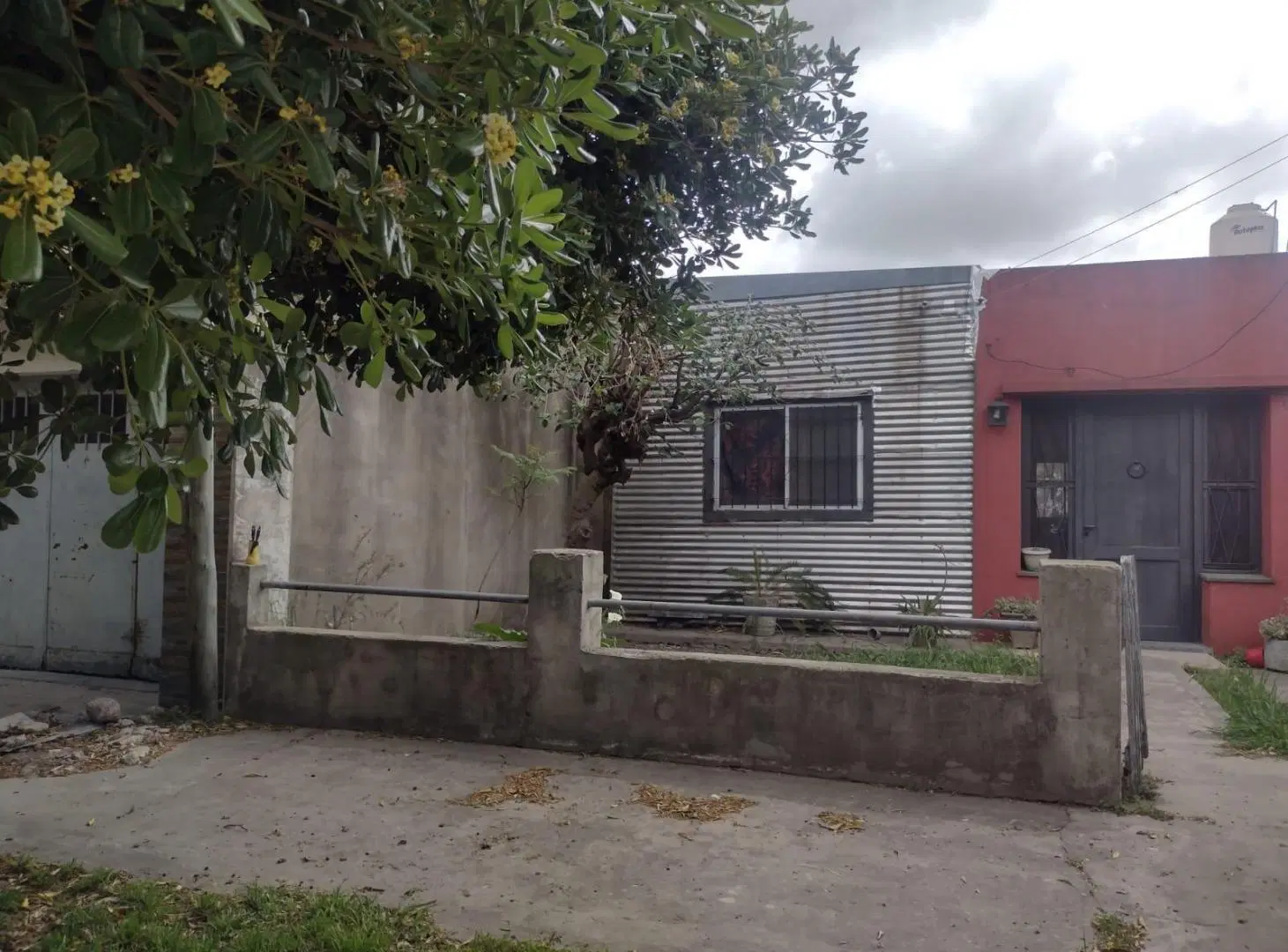 Casa mixta en venta en ensenada frente al rio 1