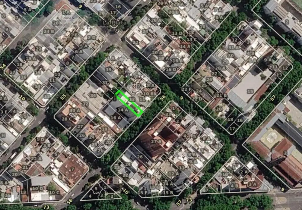 Local en La Plata - 56 e / 9 y 10 4