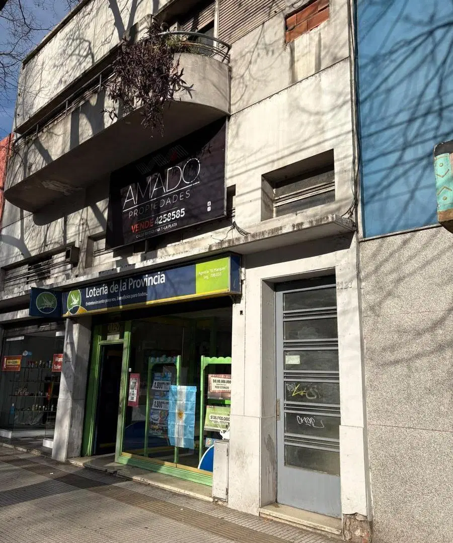 Local en venta - La Plata 2