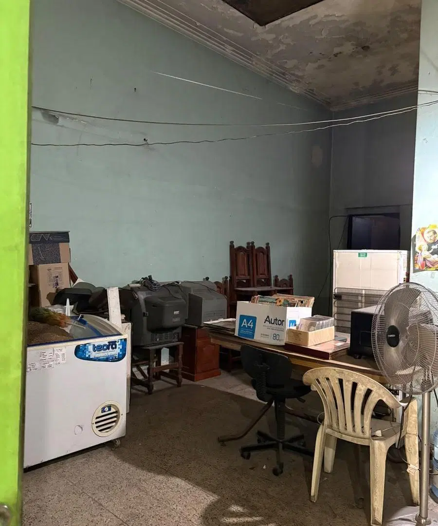 Local en venta - La Plata 8